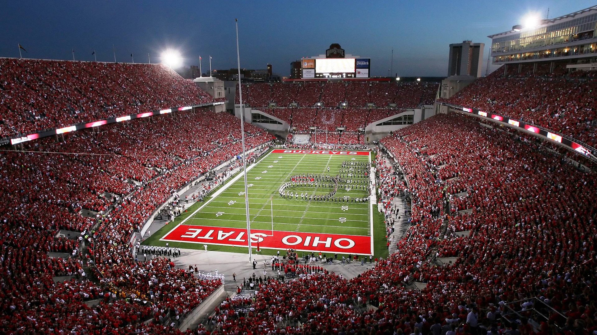 C罗专访预告：资产早超10亿美元 不认为梅西比自己强，c罗全部资产