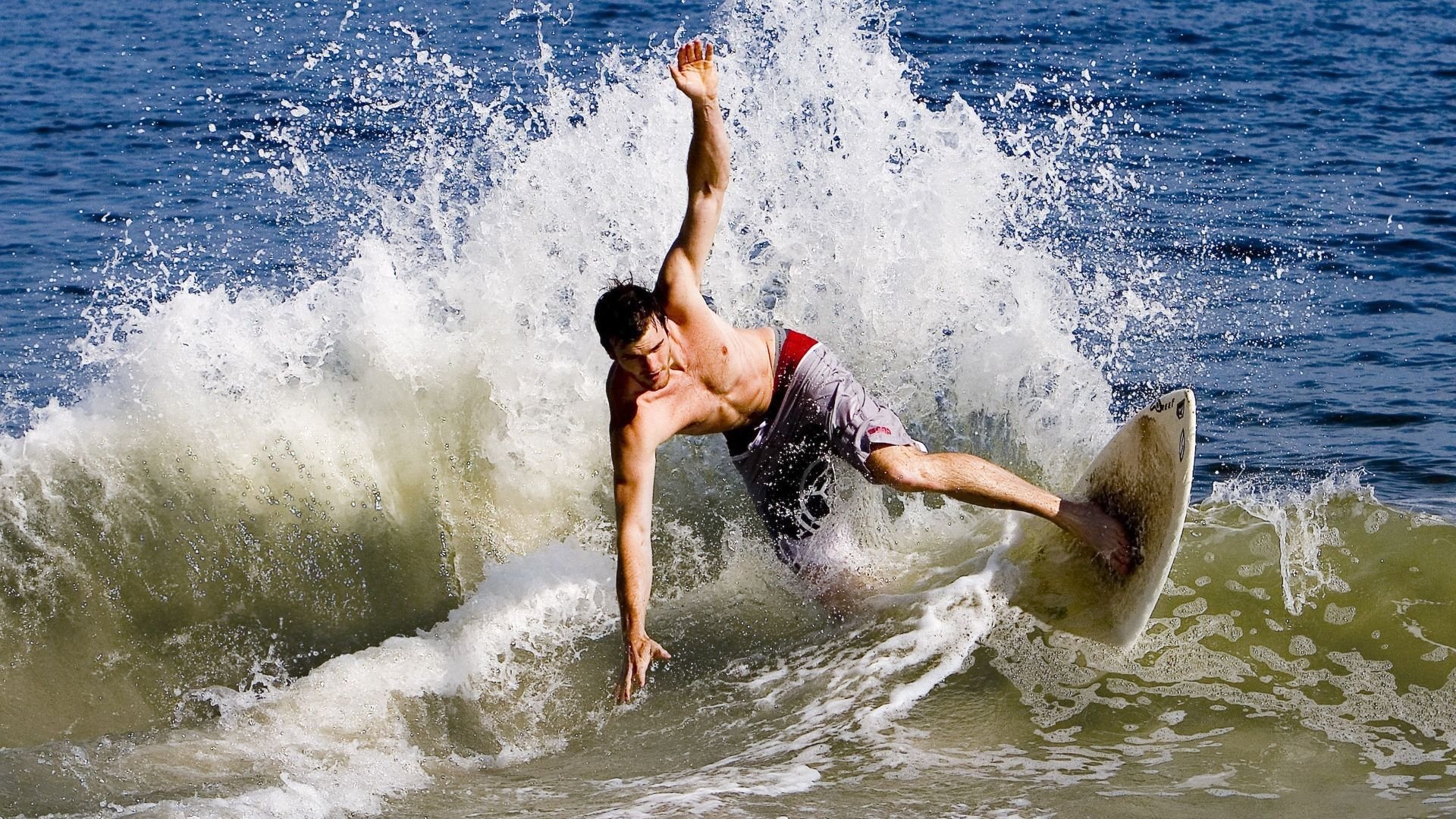 内心强大是关键，登贝莱如何逆转命运？，登贝莱资料